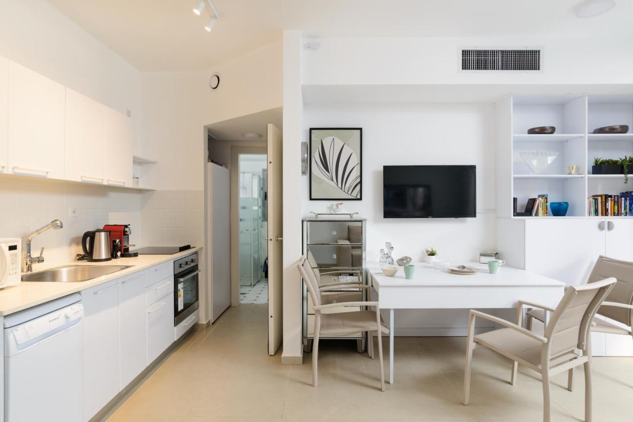 Quiet Hideaway & Terrace Near Beach By Feelhome Tel-Aviv Kültér fotó